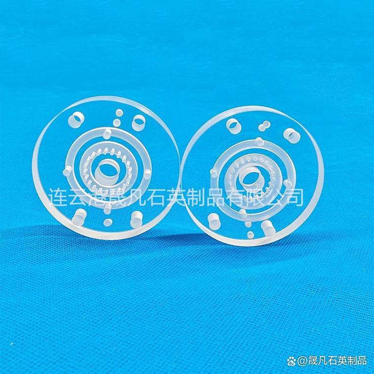认识石英玻璃片厂家:从原料到成品的质量控制与加工流程